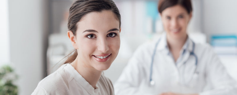 Weiße Zähne vom Zahnarzt - Zahnbleaching Zahnarzt